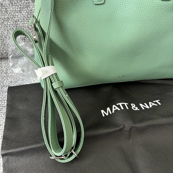 Brand new leather Matt &Nat bag!! - Picture 4 of 6